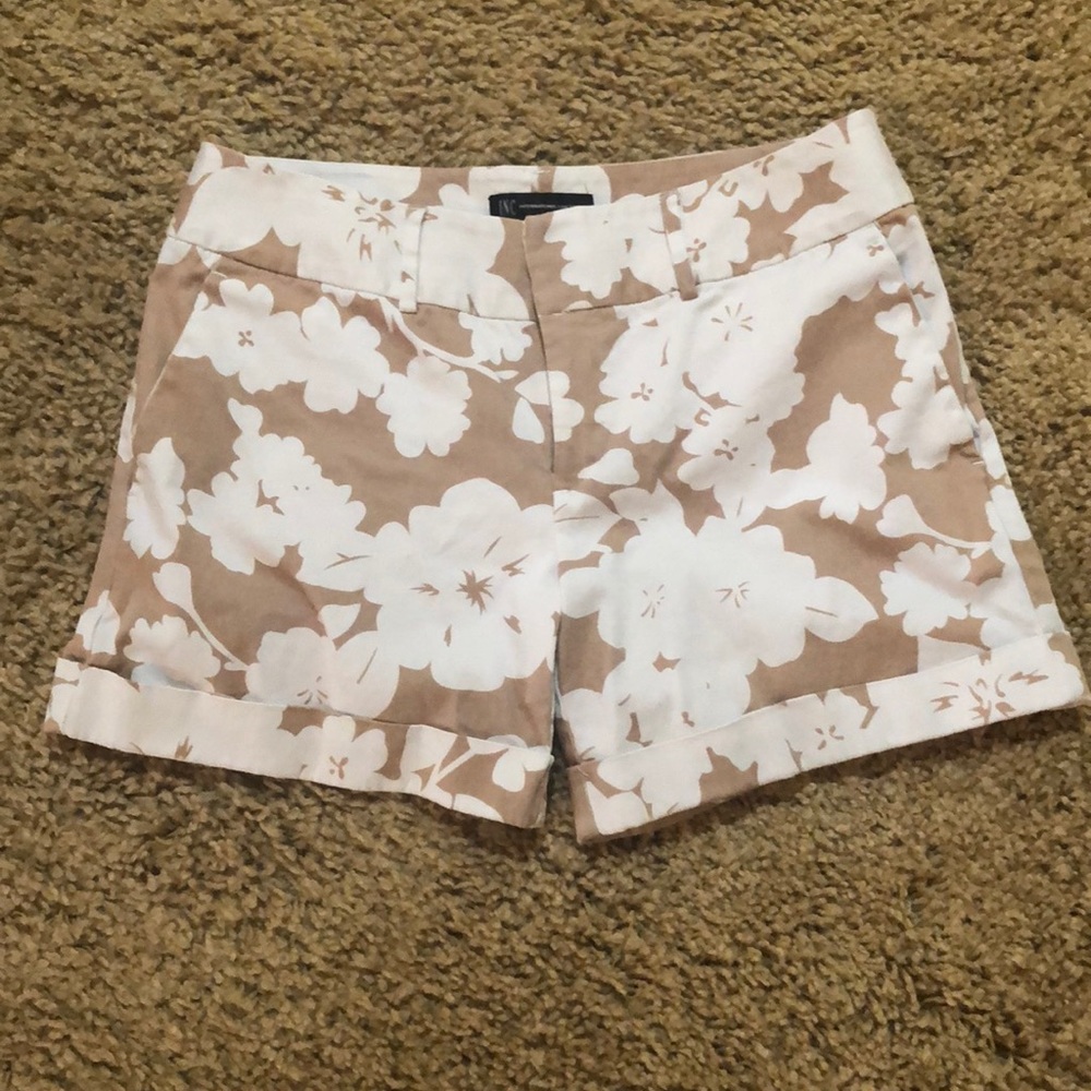 Super cute floral INC shorts, very gently loved